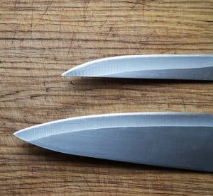 cuchillos de metal