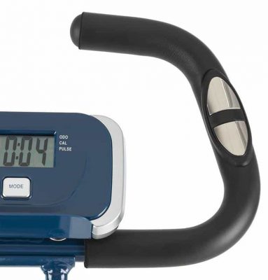 pulsómetro en bicicletas estáticas para medir frecuencia cardiaca